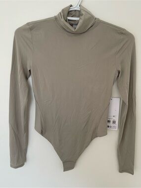 NWT lululemon Turtleneck Bodysuit